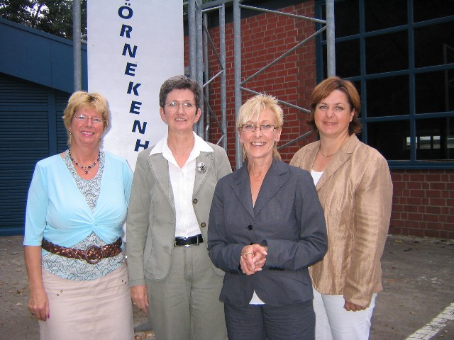 Teilnehmer am Informationsabend, (v. l. n. r.): Angelika Jahns (MdL), Dorothea Dannehl (FU-Kreisvorsitzende), Astrid Vockert (MdL, Vize-Landtagsprsidentin), Kerstin Jger (Vors. CDU Gemeindeverband Lehre)